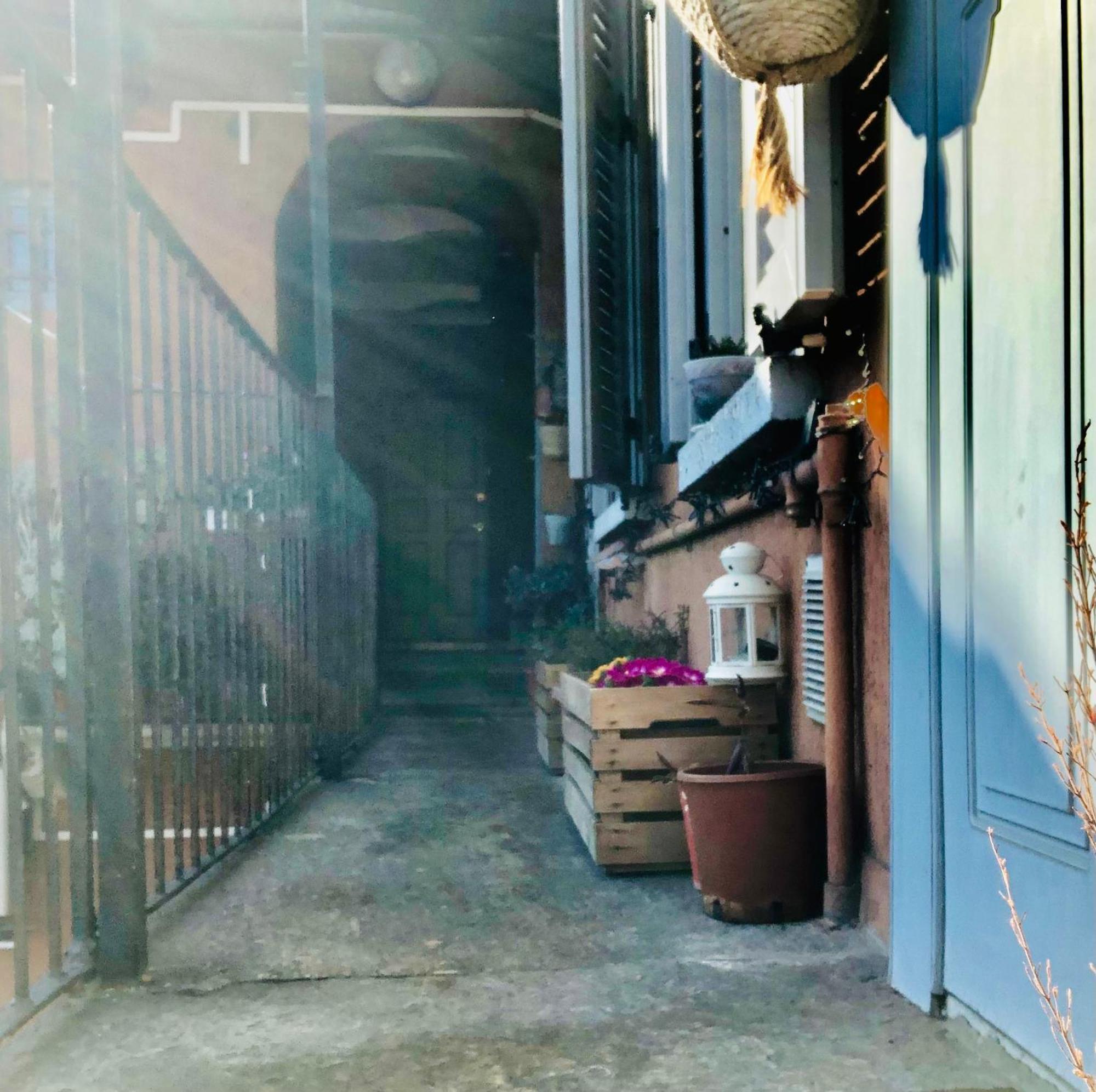 La Casa Sul Ballatoio Isola Humanitas E Alcatraz Mailand Exterior foto